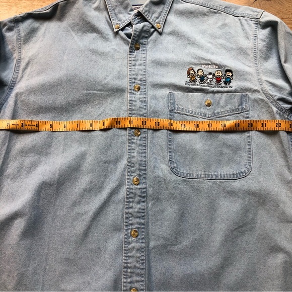 Peanuts Snoopy vintage denim chambray shirt size L women’s - Picture 3 of 5